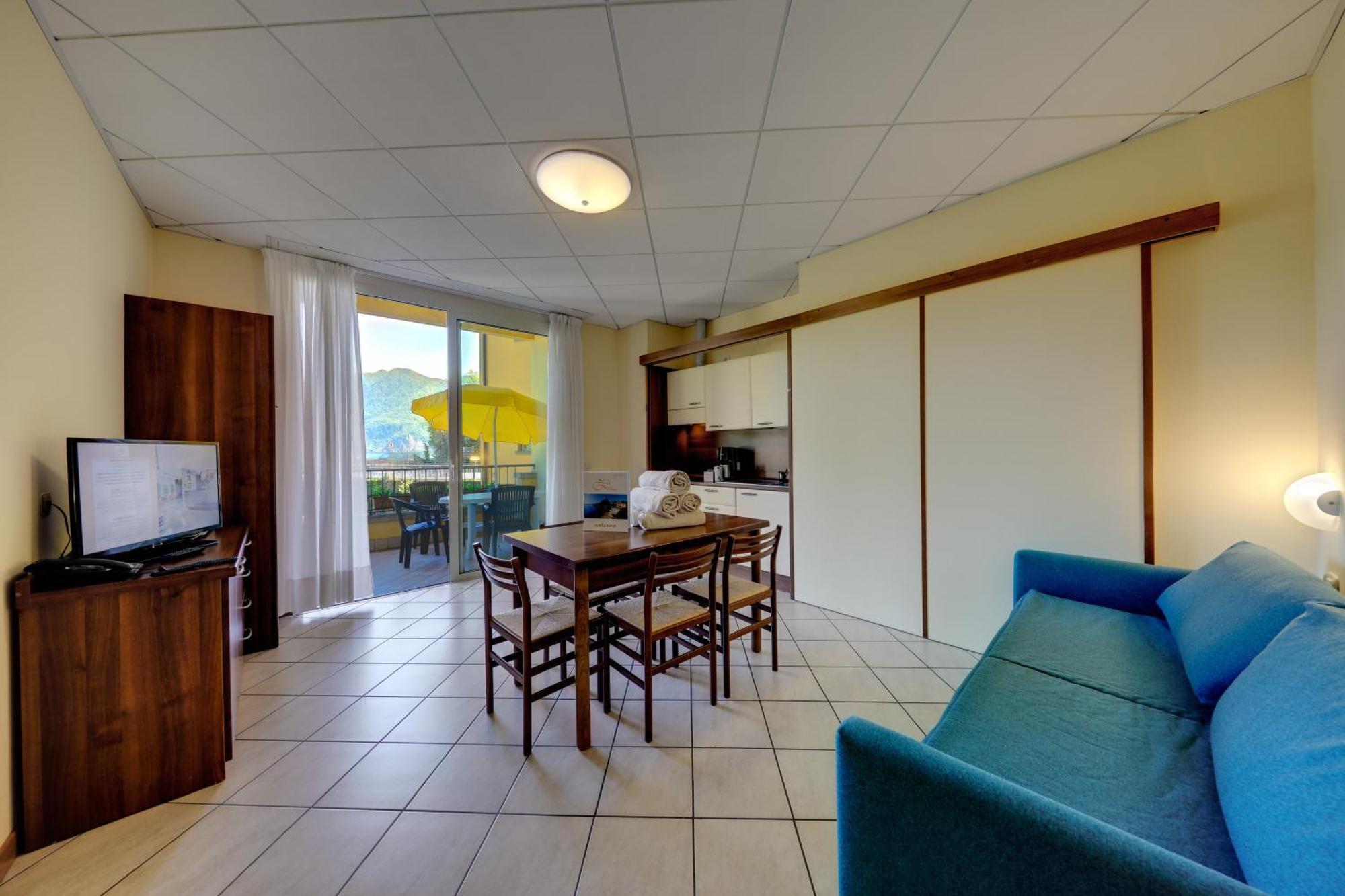 Hotel Residence Zust Verbania Bagian luar foto